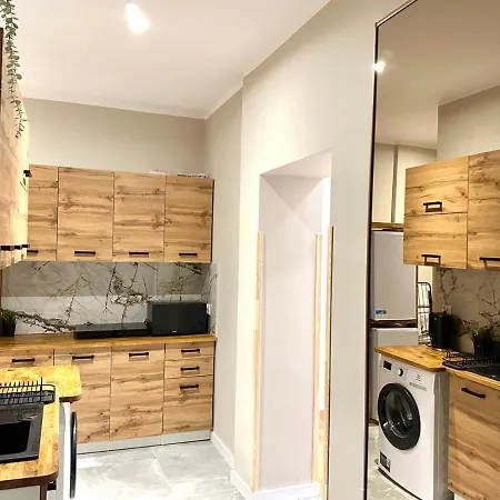 Mmrent Tsunami * Gdańsk